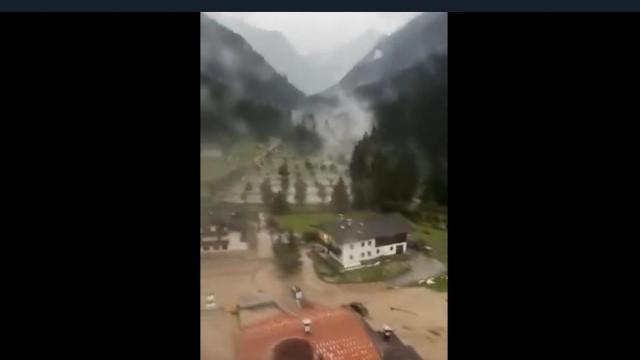 Imagen del valle de Gschnitz, en los Alpes tiroleses, en Austria, tras las fuertes lluvias de este lunes