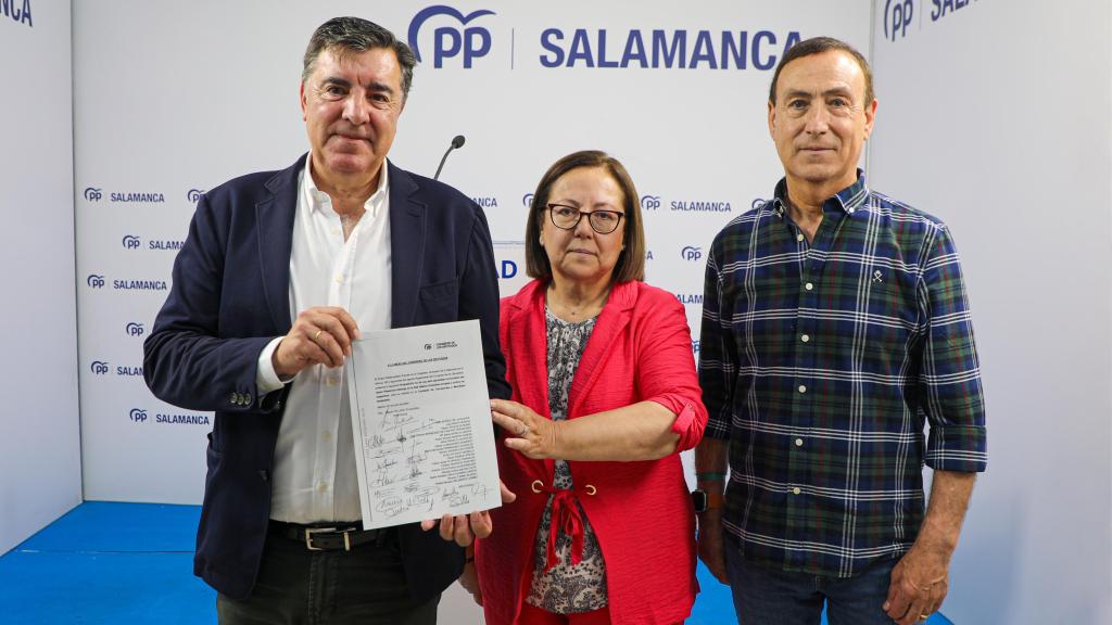 Los diputados del Partido Popular por Salamanca, José Antonio Bermúdez de Castro, María Jesús Moro y Pedro Samuel Martín
