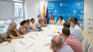 Reunión entre la directora xeral de Mobilidade Judit Fontela y representantes de los concellos del Área de Transporte Metropolitano (ATM) de A Coruña.