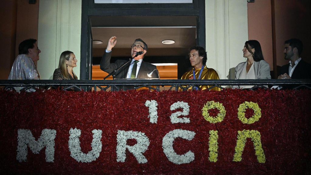 El alcalde de Murcia, José Ballesta, celebrando el 1.200 aniversario de la ciudad.