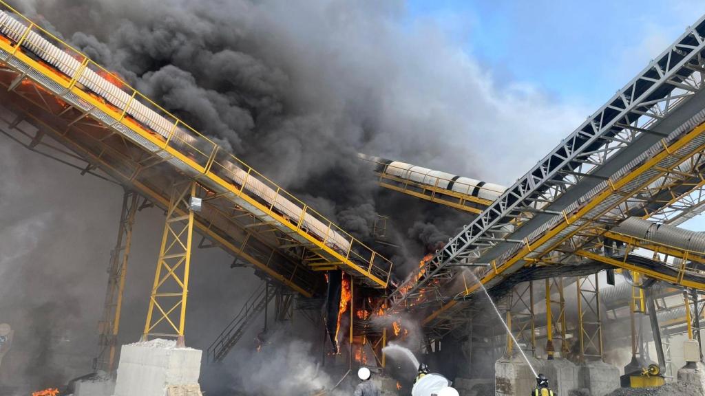 Incendio en una cantera de Tornadizos de Ávila