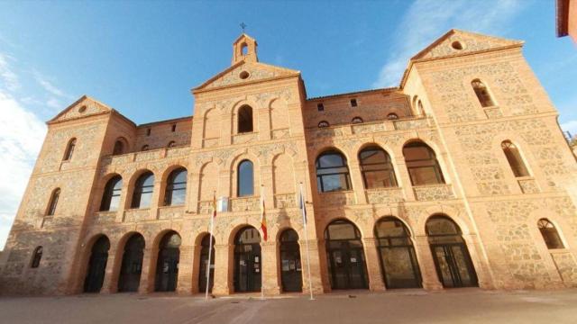 EOI Raimundo de Toledo.