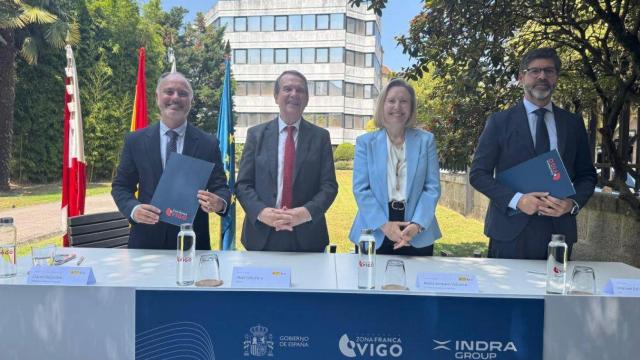 Firma del protocolo de colaboración entre Zona Franca e Indra