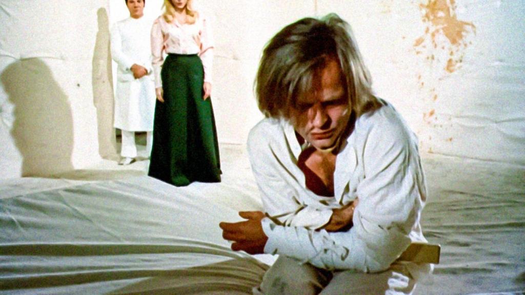 Fotograma de 'El conde Drácula' (1971).