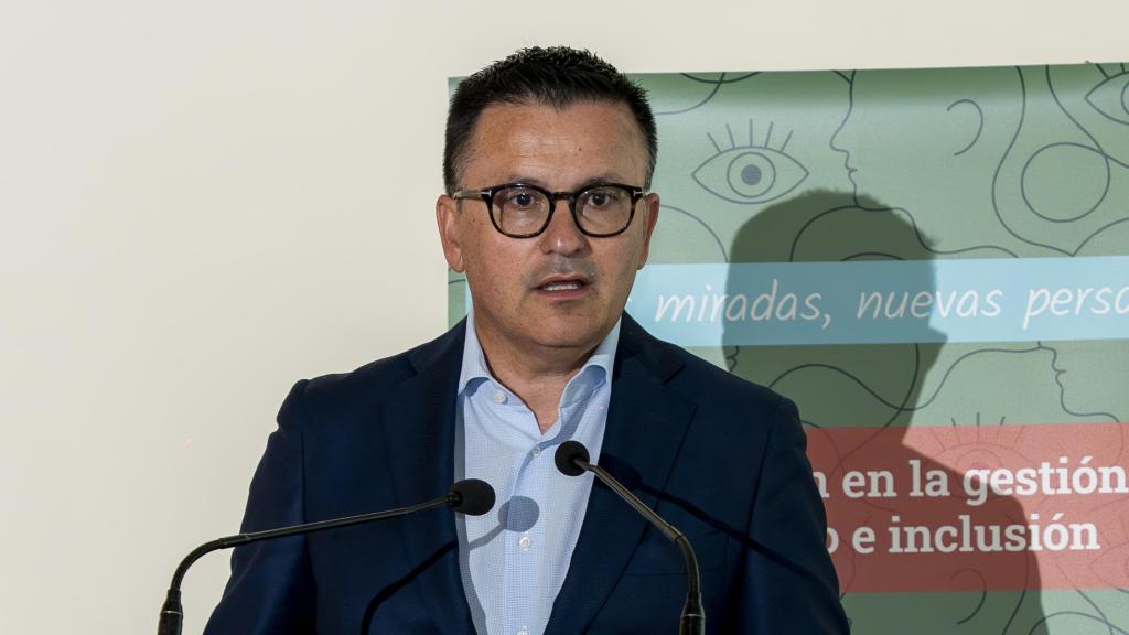 El conselleiro de empleo en su intervención.