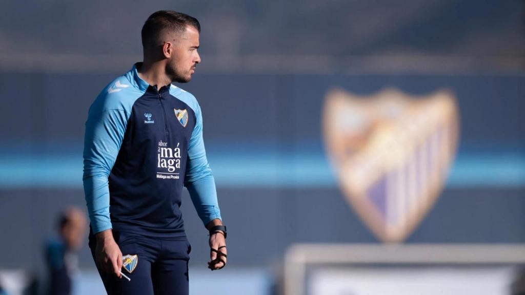 Manolo Sánchez durante un entrenamiento con el Málaga CF