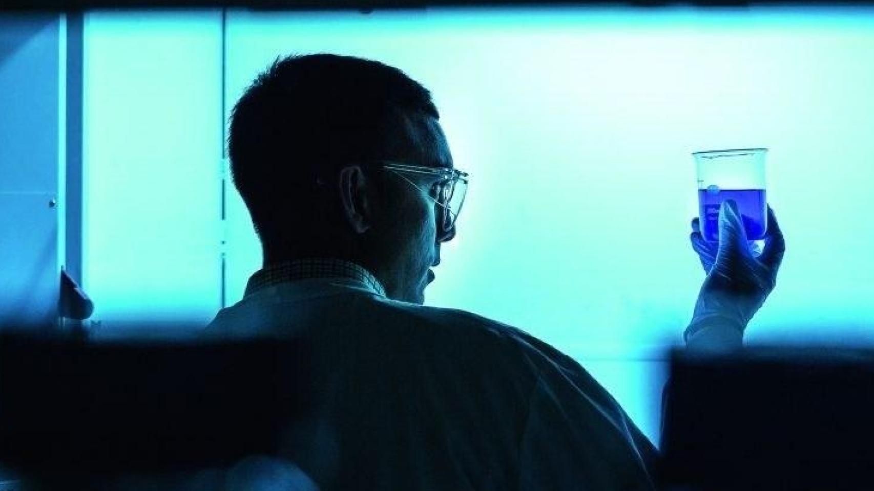 Un profesional de la industria farmacéutica.