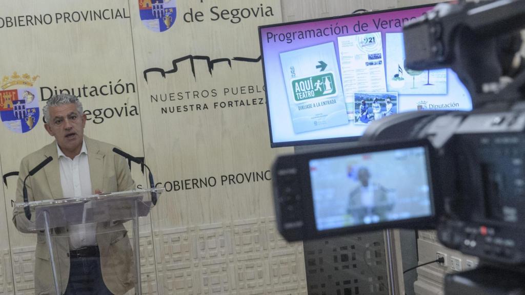 El diputado de Cultura, Juventud y Deportes, José María Bravo