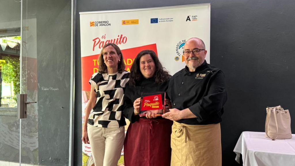 Entrega del premio a mejor paquito de Aragón.