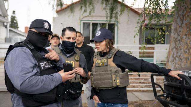 Operaciones de Deportación y Control de Inmigración y Aduanas (ERO) del Servicio de Inmigración y Control de Aduanas (ICE) en Los Ángeles, California.