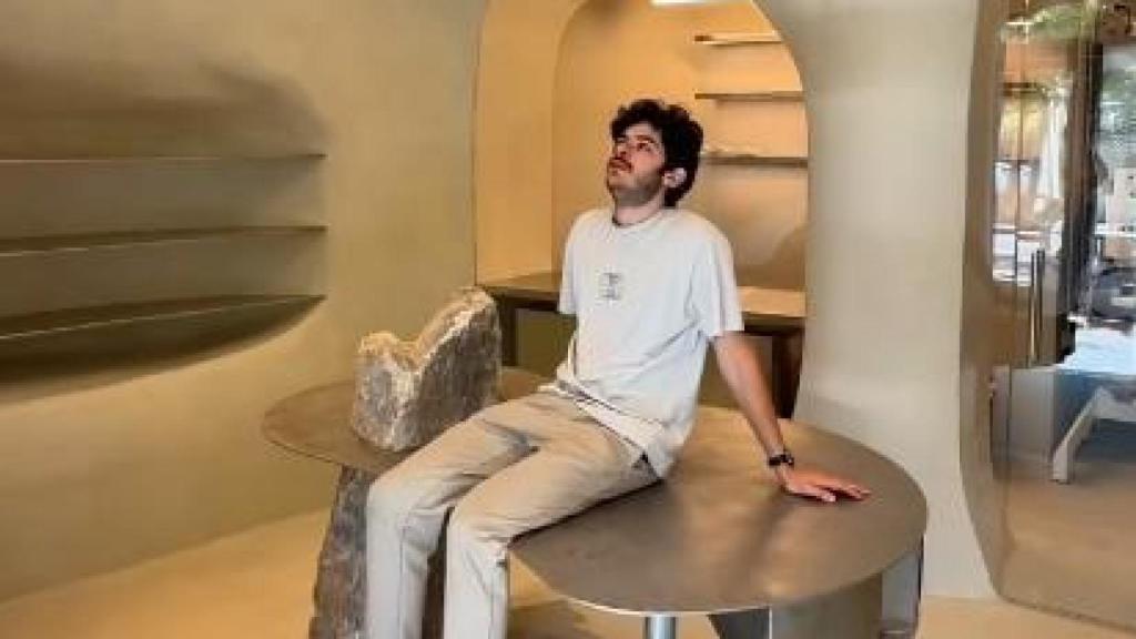 Fabián León en su panadería del futuro, muy presente.