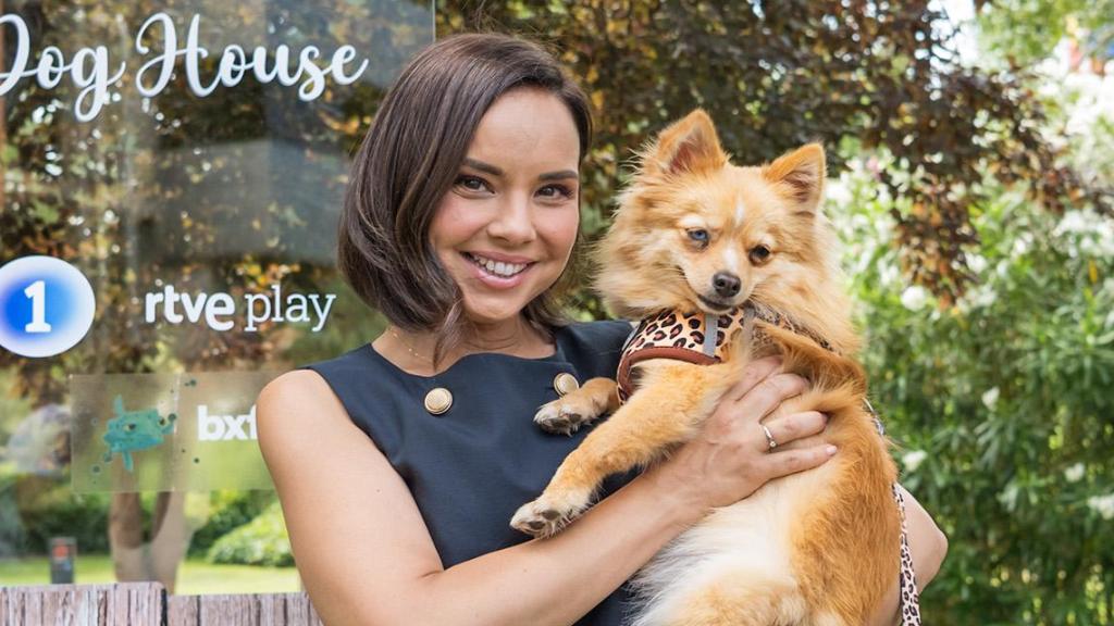 Chenoa presenta 'Dog House'.