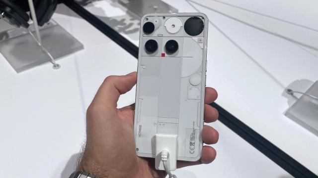 El Nothing Phone (3).