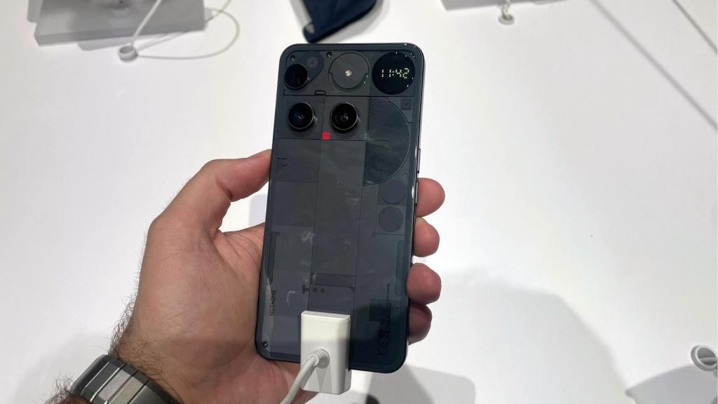 El Nothing Phone (3).