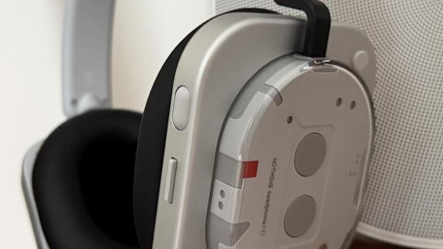 Nothing Headphone (1)