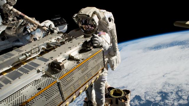 Caminata espacial en la ISS