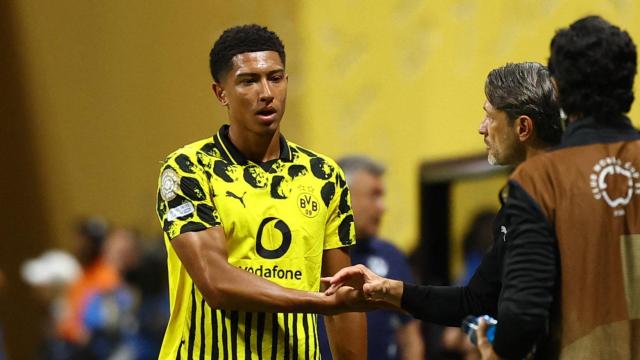 Jobe Bellingham, durante el partido contra Monterrey.