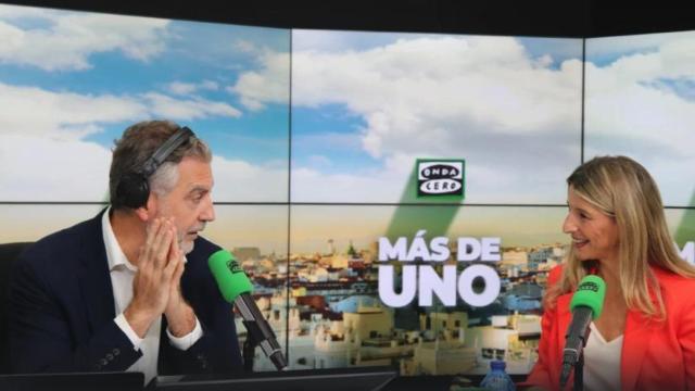 Yolanda Díaz durante la entrevista en Onda Cero con Carlos Alsina.