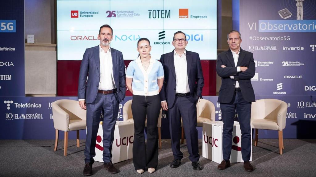 Fernando Rionegro, Market leader Telefónica and South Central Europe de Nokia; Alba Pérez, redactora de Invertia; Juan José Marfil, director de Red, TI y TV de Telefónica España; e Iván Rejón, director Government & Policy Advocacy and Strategy Europe de Ericsson.