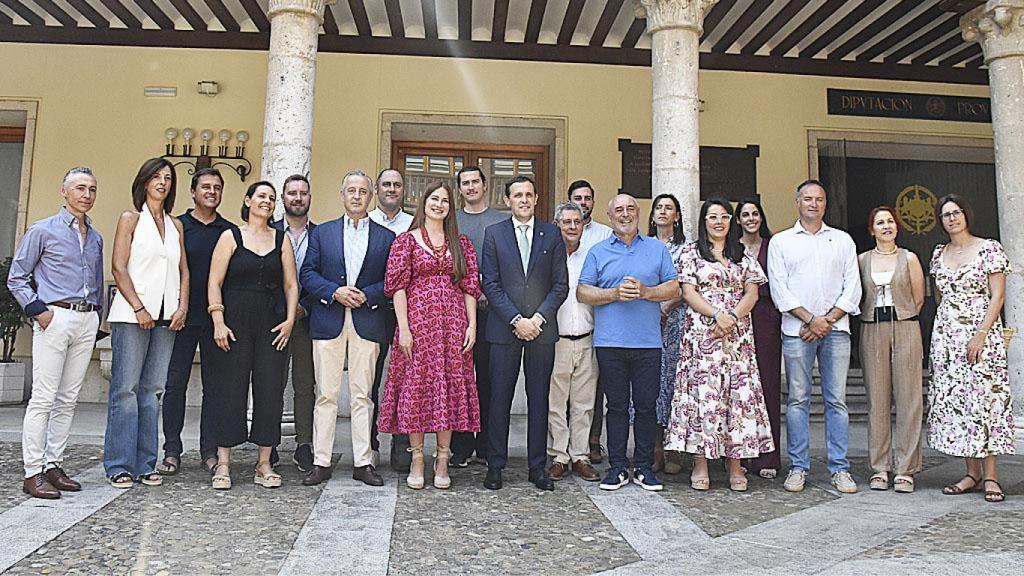 Foto de familia de la presentación del Wine Conexión