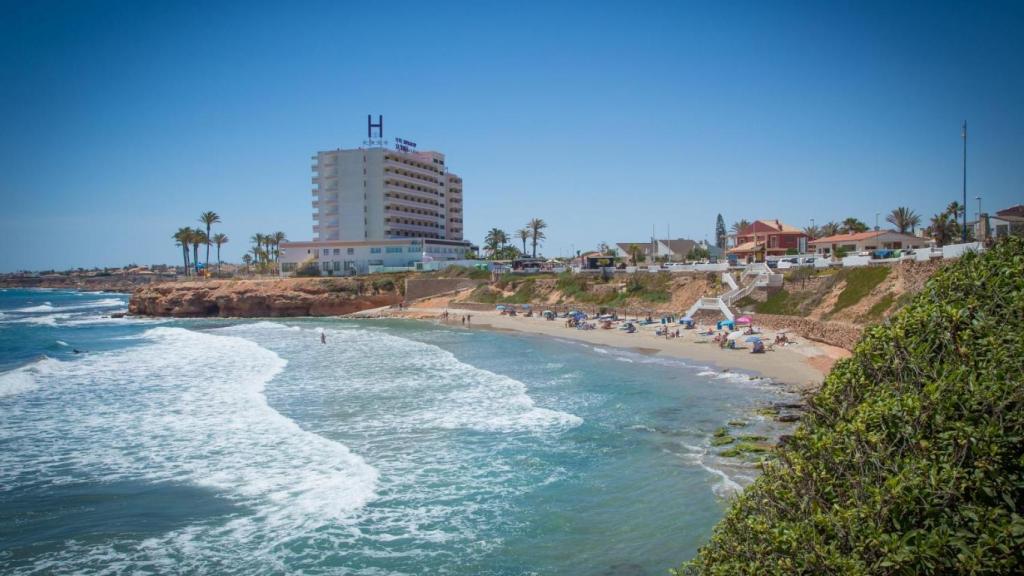 Playa Cala Cerrada de Orihuela.