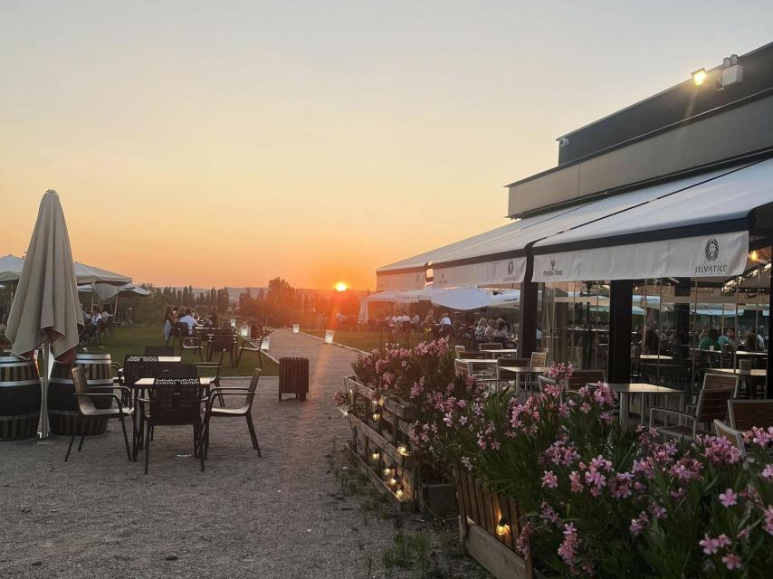 El bello atardecer en Selvático