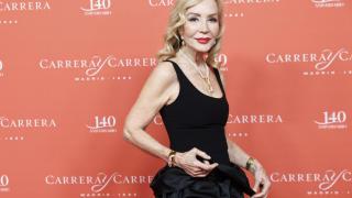 Carmen Lomana en un photocall.