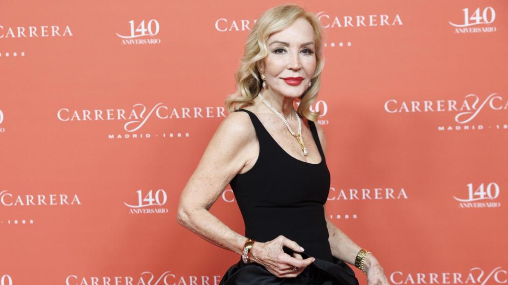 Carmen Lomana en un photocall.