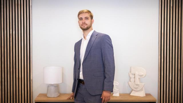 Víctor Almirall, consultor jurídico.