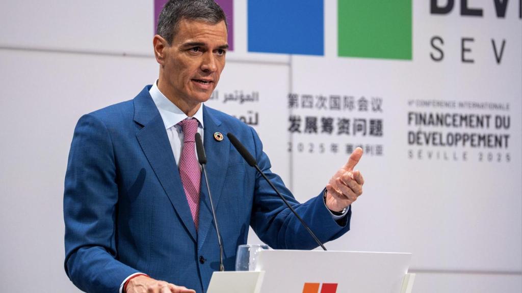 El presidente del Gobierno, Pedro Sánchez, comparece en el marco de la IV Conferencia Internacional sobre la Financiación para el Desarrollo de la ONU, que se celebra en Sevilla.