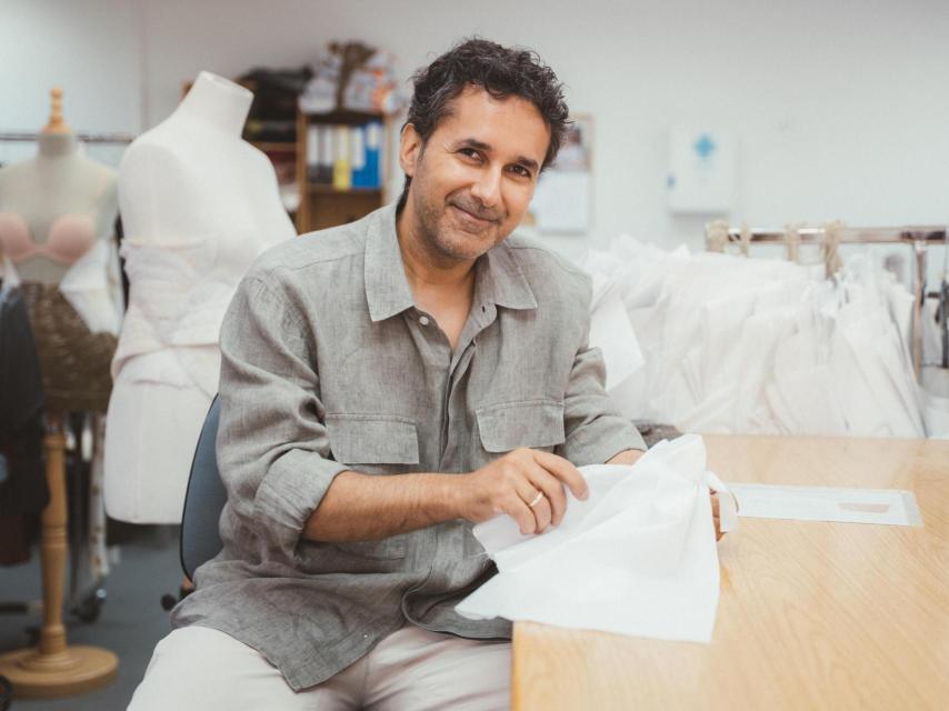 Iván Vaz, posando en el taller.