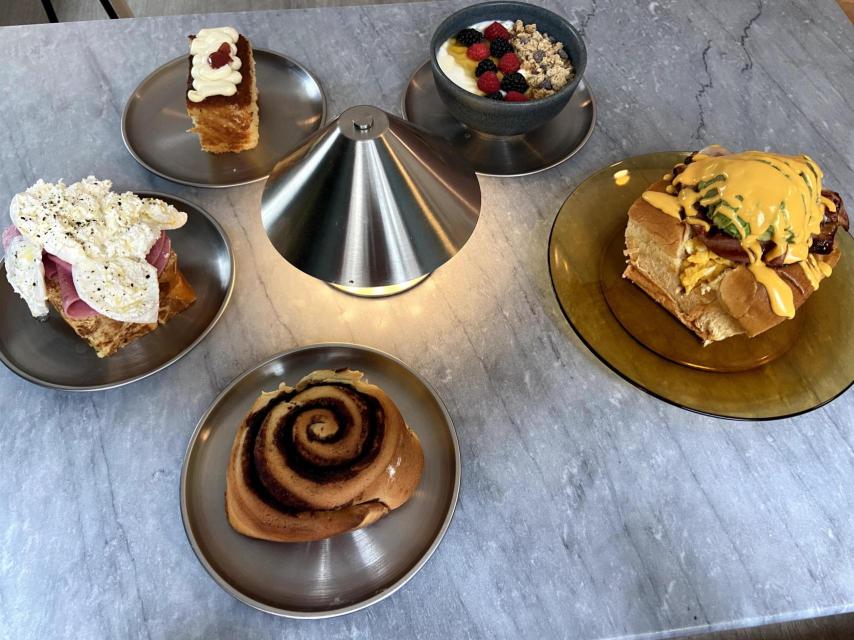 Algunos de los platos de Adèlia Corner.