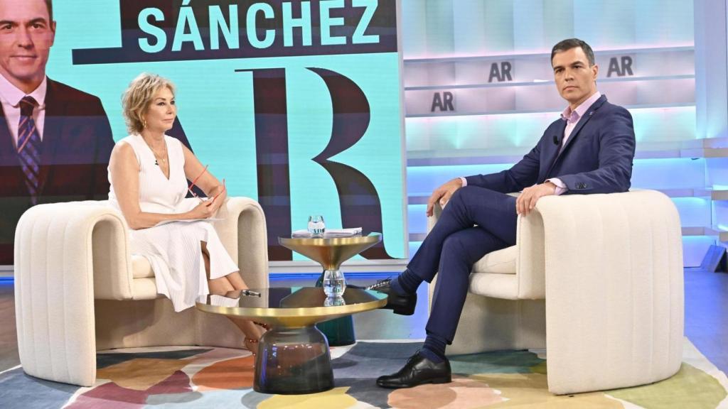 Ana Rosa Quintana entrevistó a Pedro Sánchez antes de las elecciones de 2023.