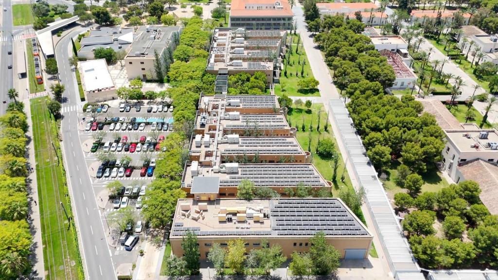 Las plantas solares en el campus de la UA.