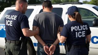 ICE da una contundente advertencia a los migrantes