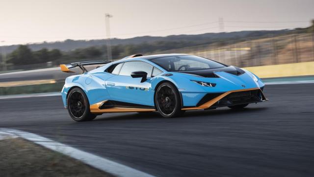Lamborghini Huracán STO Blu Laufey