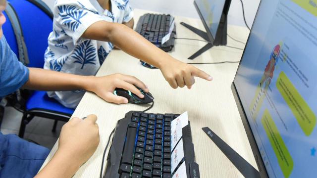 Niños en el Campamento Digital Málaga.