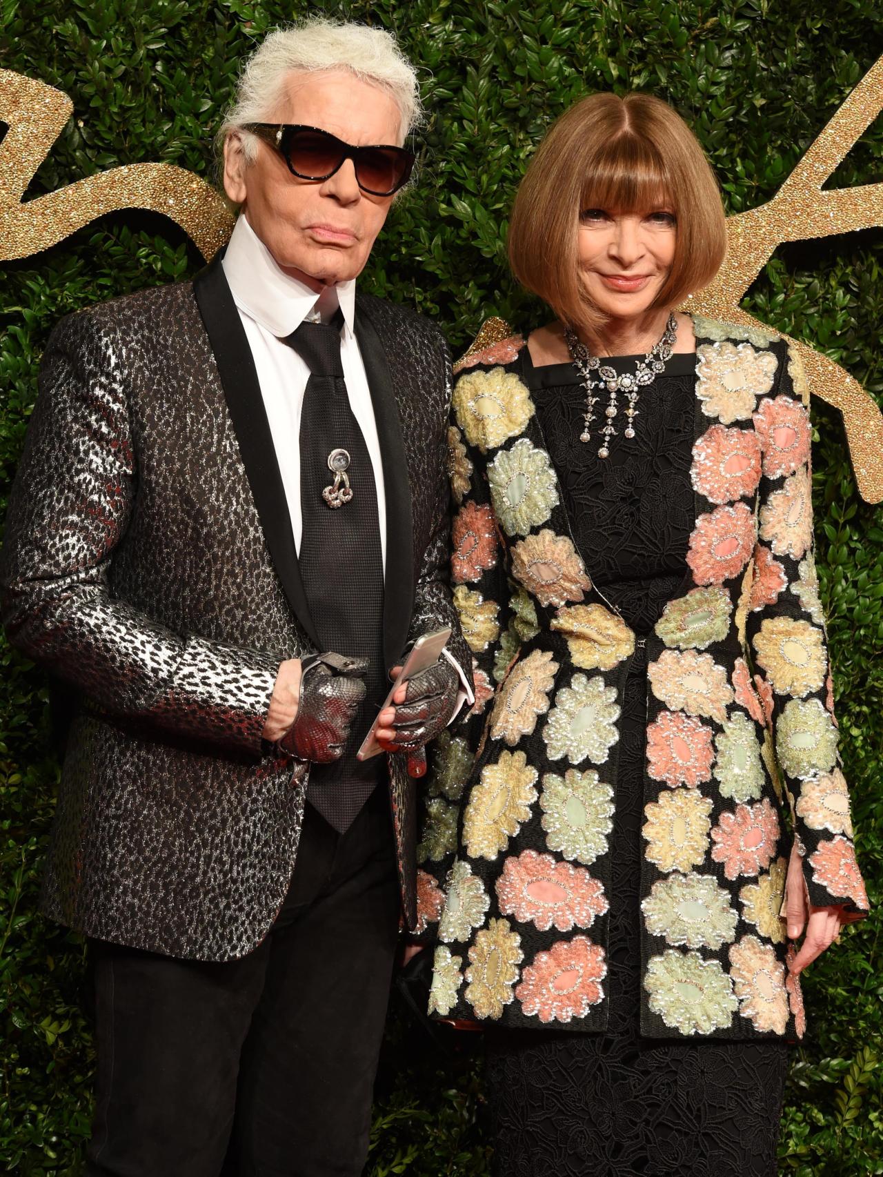 Anna Wintour junto a Karl Lagerfeld, en 2015.
