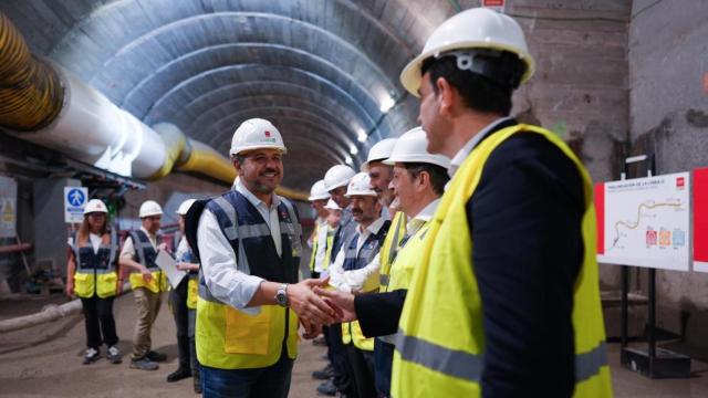 El consejero de Transportes, Jorge Rodrigo, durante la presentación del proyecto de renovación del Parque de Comillas, incluido en las obras de ampliación de la Línea 11 de Metro.