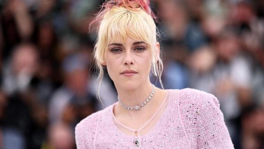 Kristen Stewart posando durante el photocall de 'The Chronology of Water'.