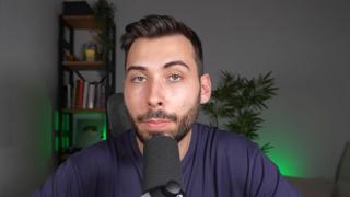 Alejavi Rivera, experto en inteligencia artificial, durante un vídeo en su canal de YouTube.