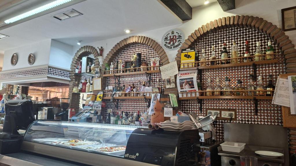 Barra del bar Casa Antonio.