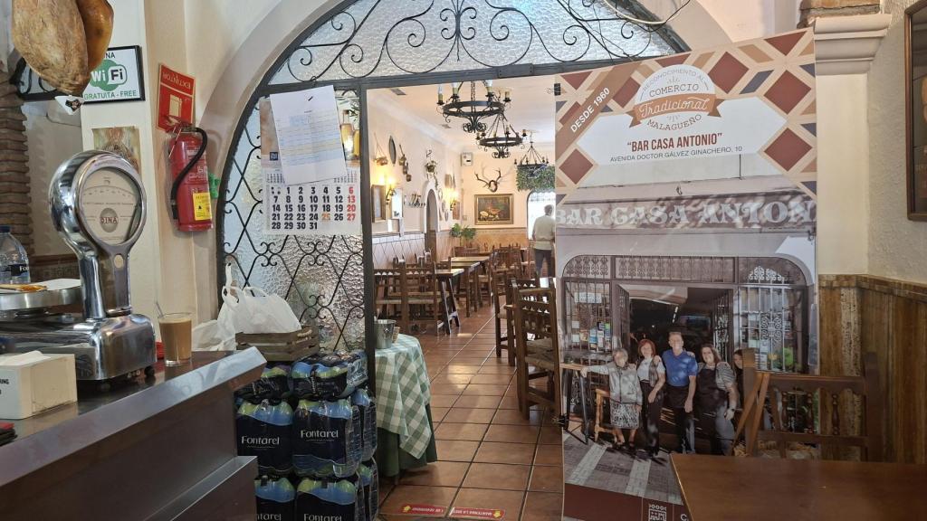 Interior del bar Casa Antonio.