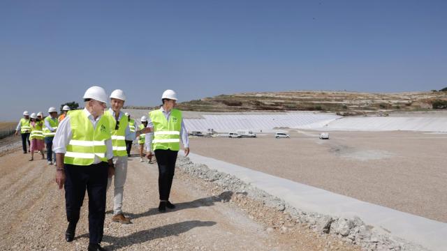 Jesús Julio Carnero en la visita al vertedero
