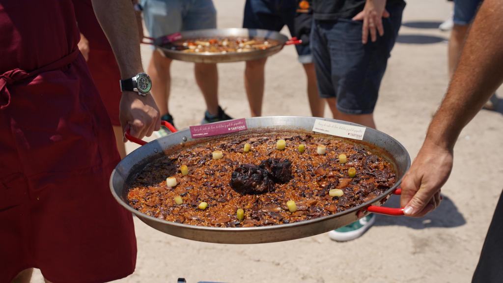 Algunas paellas del V Campeonato de Arroces, organizado por Tartana.