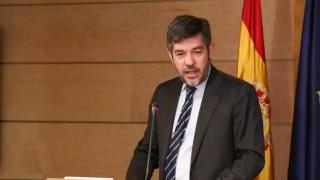 Feijóo ficha a Alberto Nadal y confirma en sus puestos a Bendodo y Sémper.