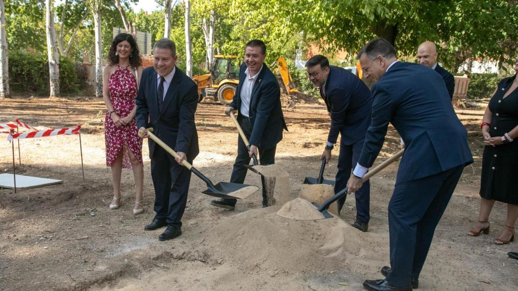 Acto de colocación de la primera piedra del Conservatorio Superior de Música de Castilla-La Mancha, en Albacete.