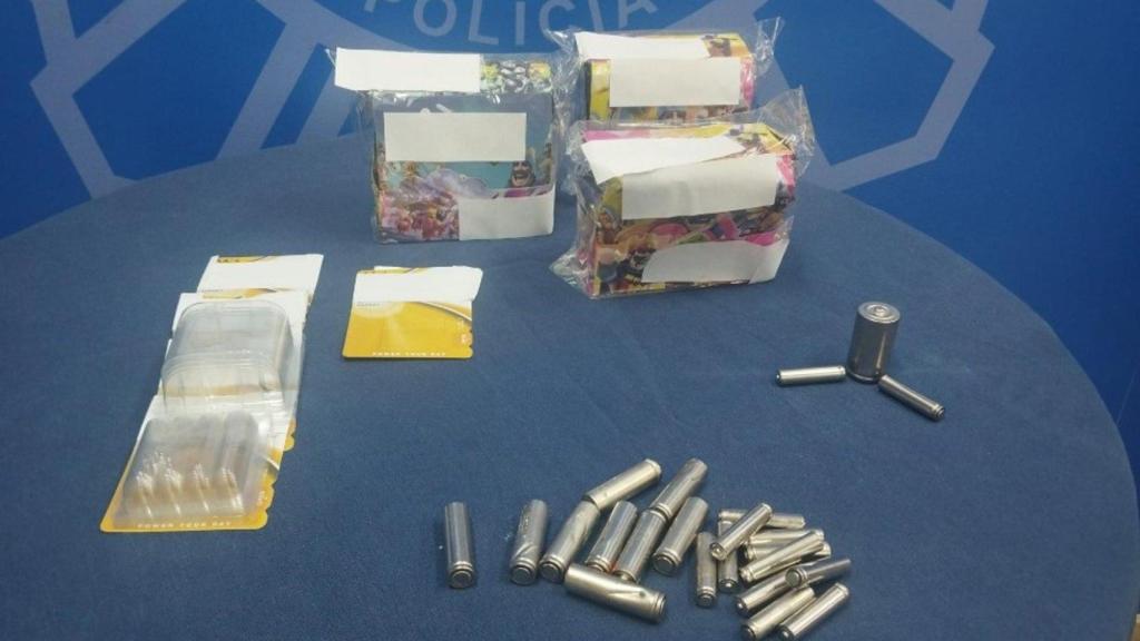 Algunos de los efectos intervenidos.