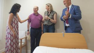 Isabel Blanco y Miguel Ángel de Vicente inauguran las nuevas unidades de convivencia de La Fuencisla