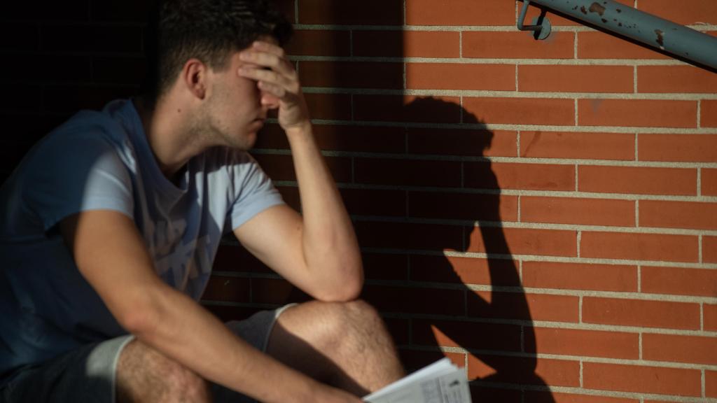 La medida obligará a estudiantes inmigrantes pagar el triple del costo actual de su colegiatura.